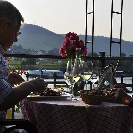 ベッド・アンド・ブレックファスト Altes Zollhaus