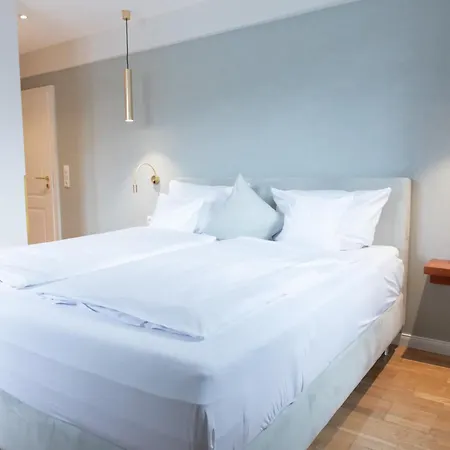 Altes Zollhaus 3*